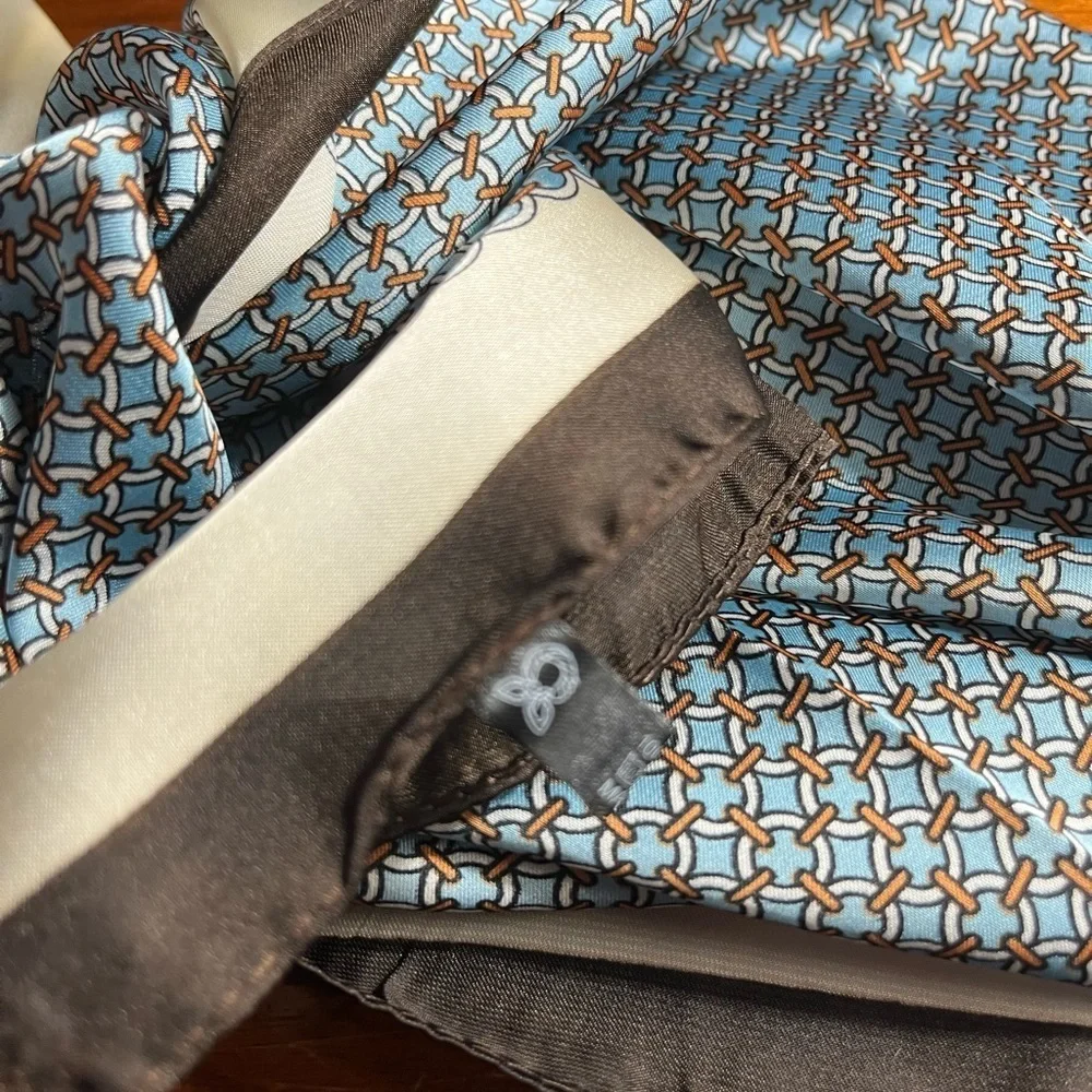 Chic Geometric Blue and Brown Scarf